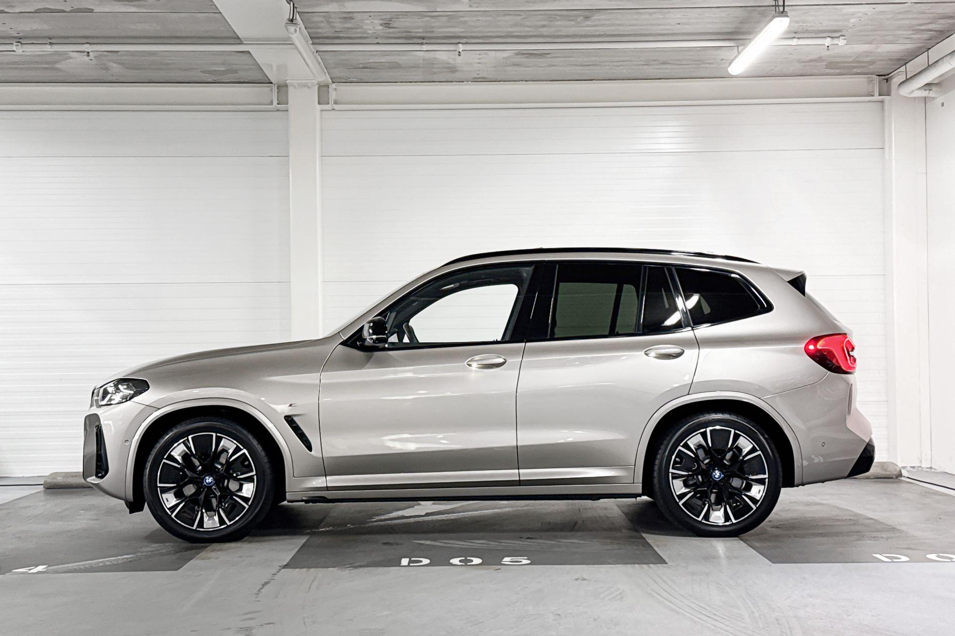 Foto van BMW Ix3