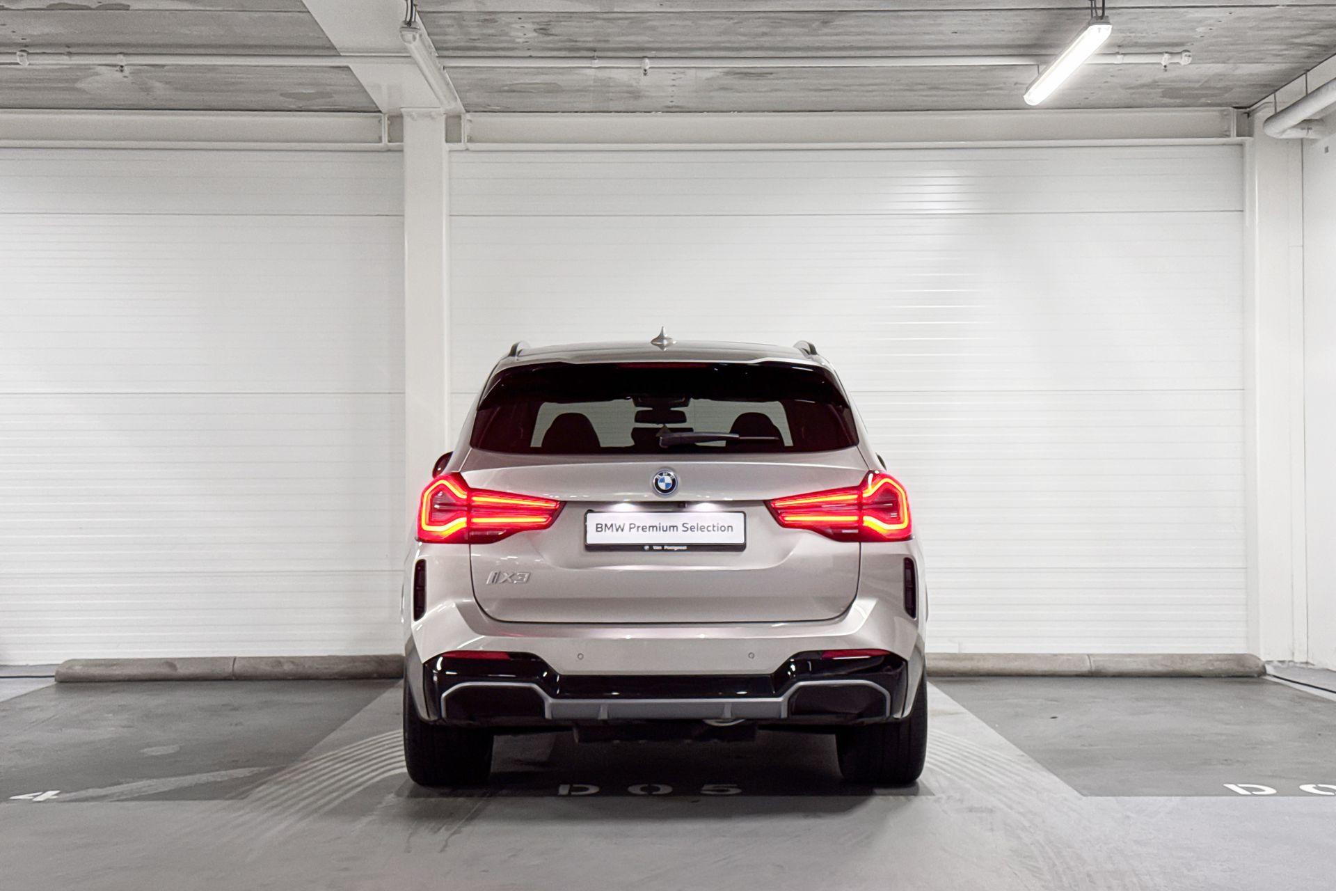Foto van BMW Ix3