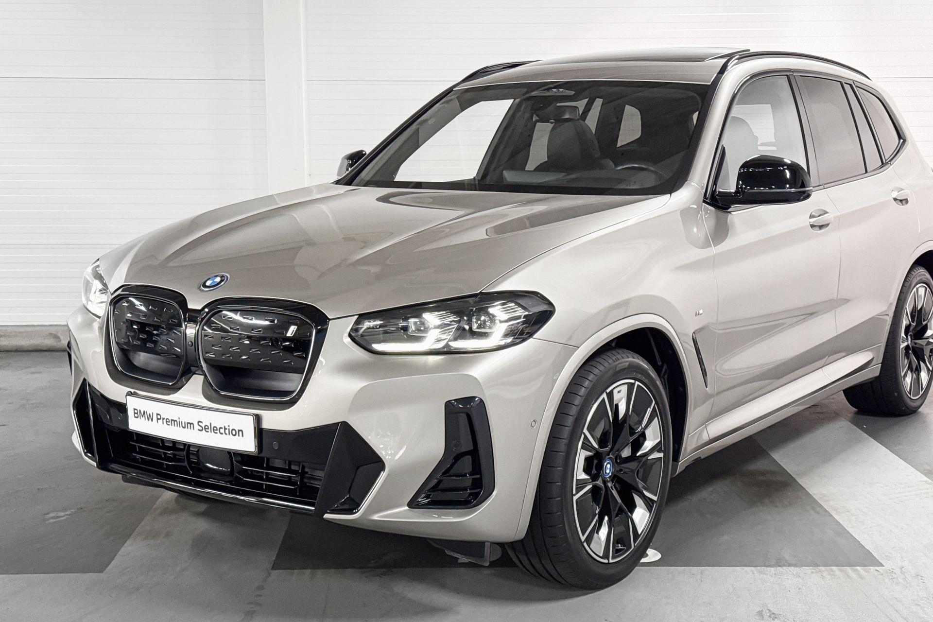 Foto van BMW Ix3