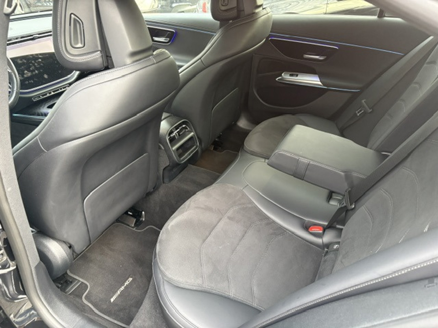 Foto van Mercedes-Benz E 200