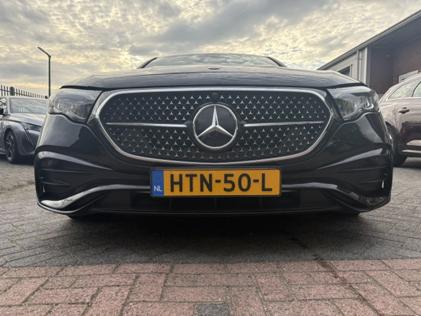 Foto van Mercedes-Benz E 200