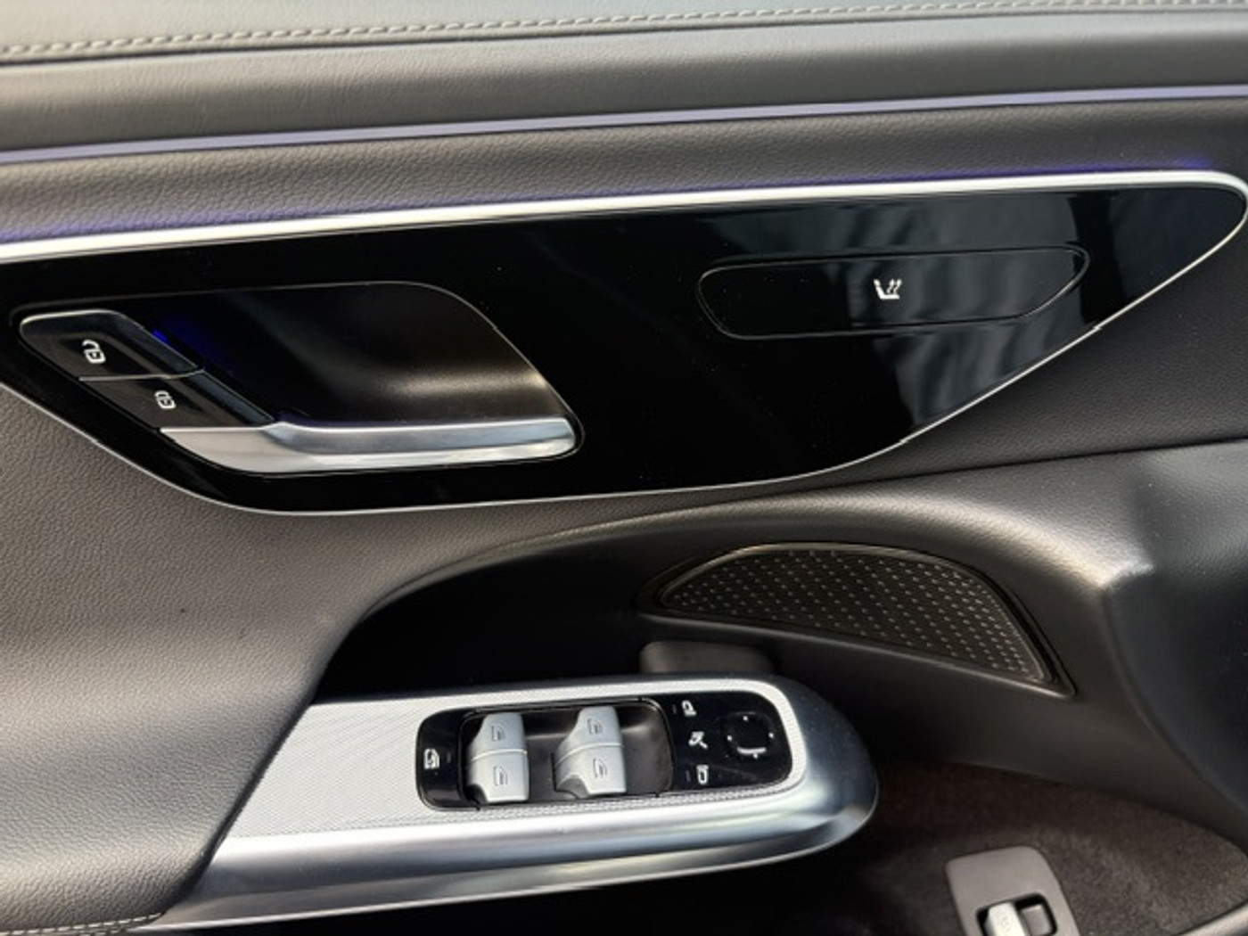 Foto van Mercedes-Benz E 200