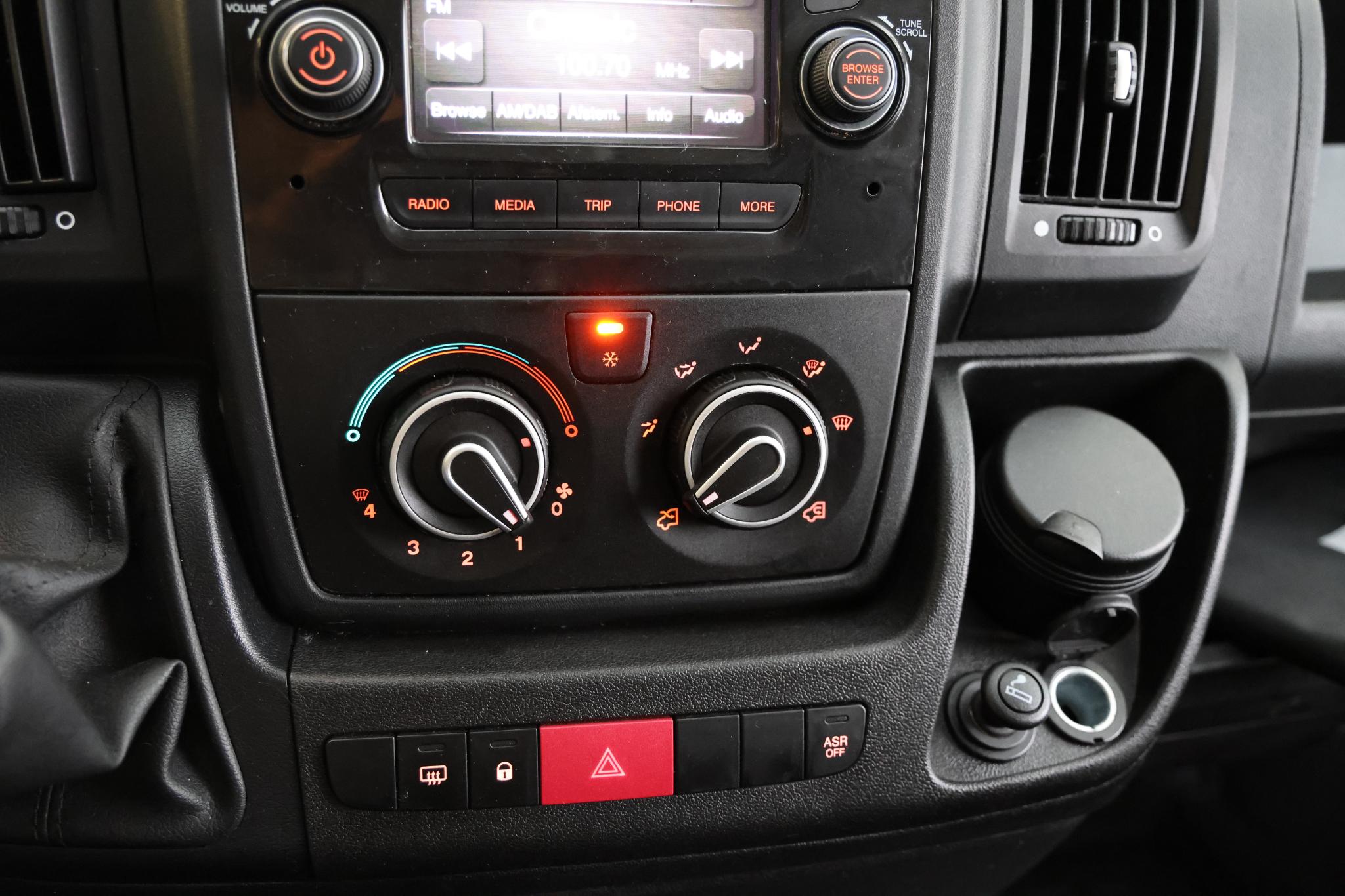 Foto van Peugeot Boxer