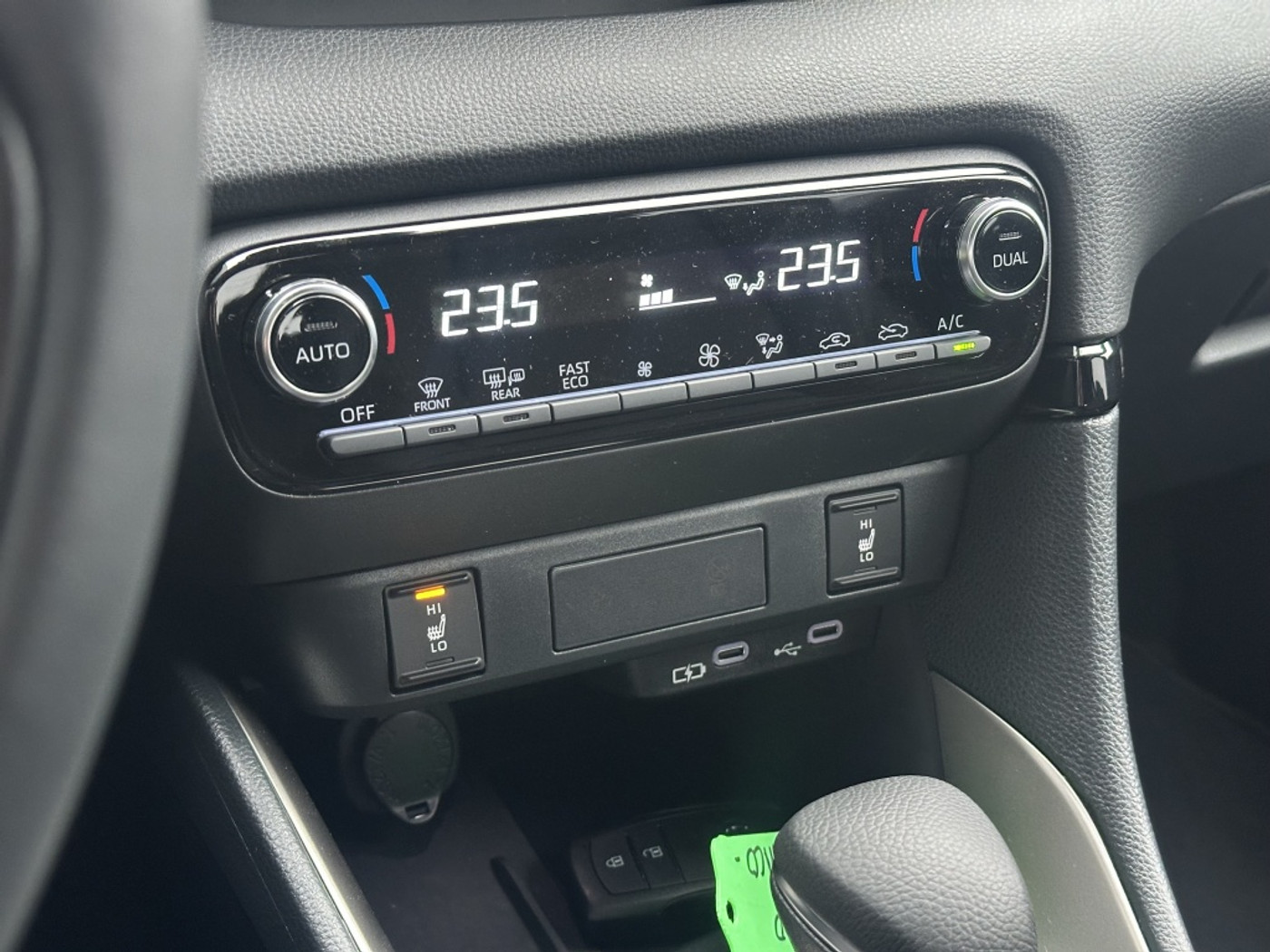 Foto van Mazda 2 Hybrid