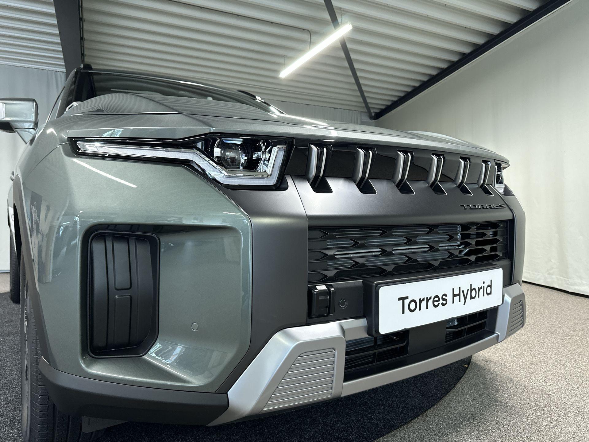 Foto van KGM Torres Hybrid