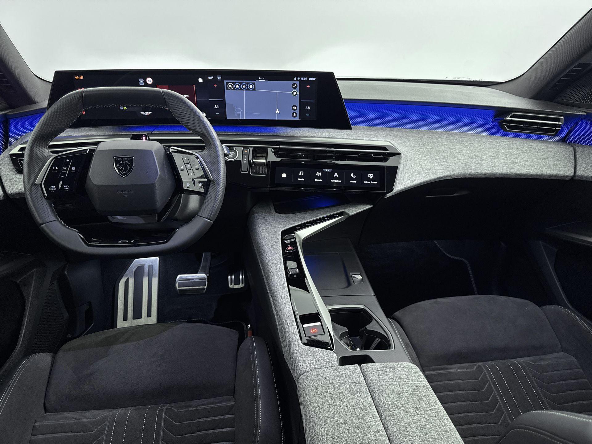 Foto van Peugeot E-5008