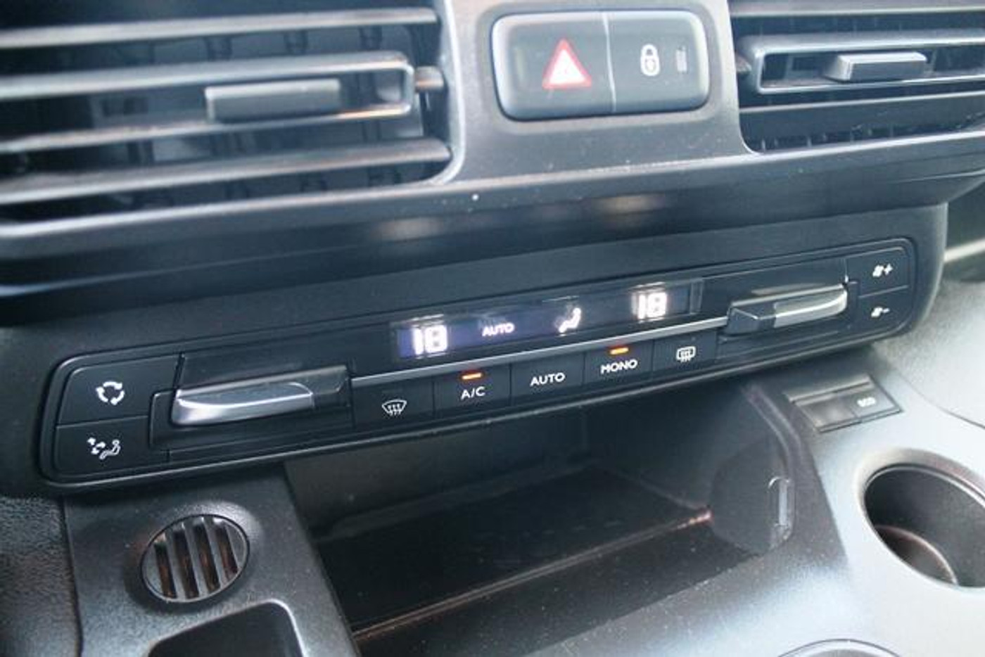 Foto van Peugeot Rifter