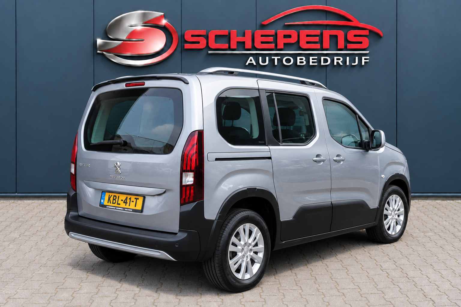 Foto van Peugeot Rifter