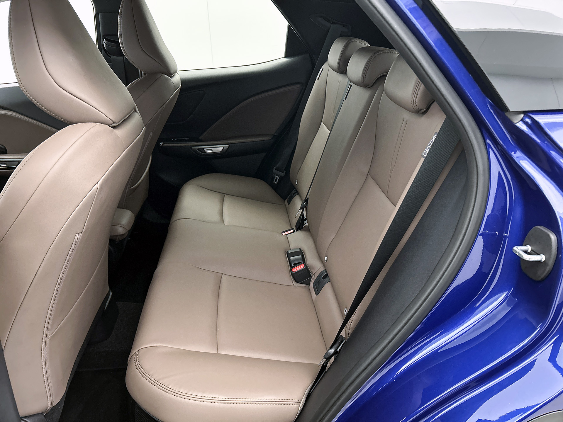Foto van Lexus LBX