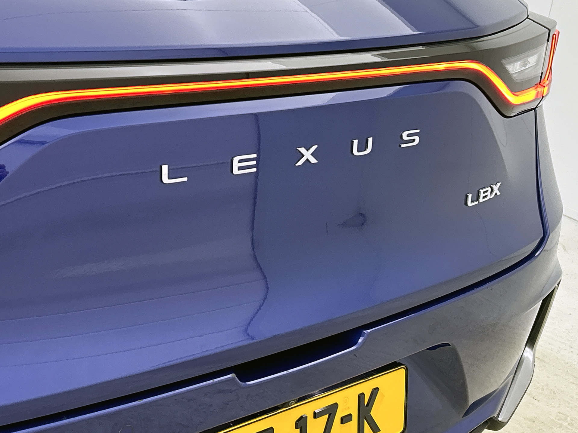 Foto van Lexus LBX