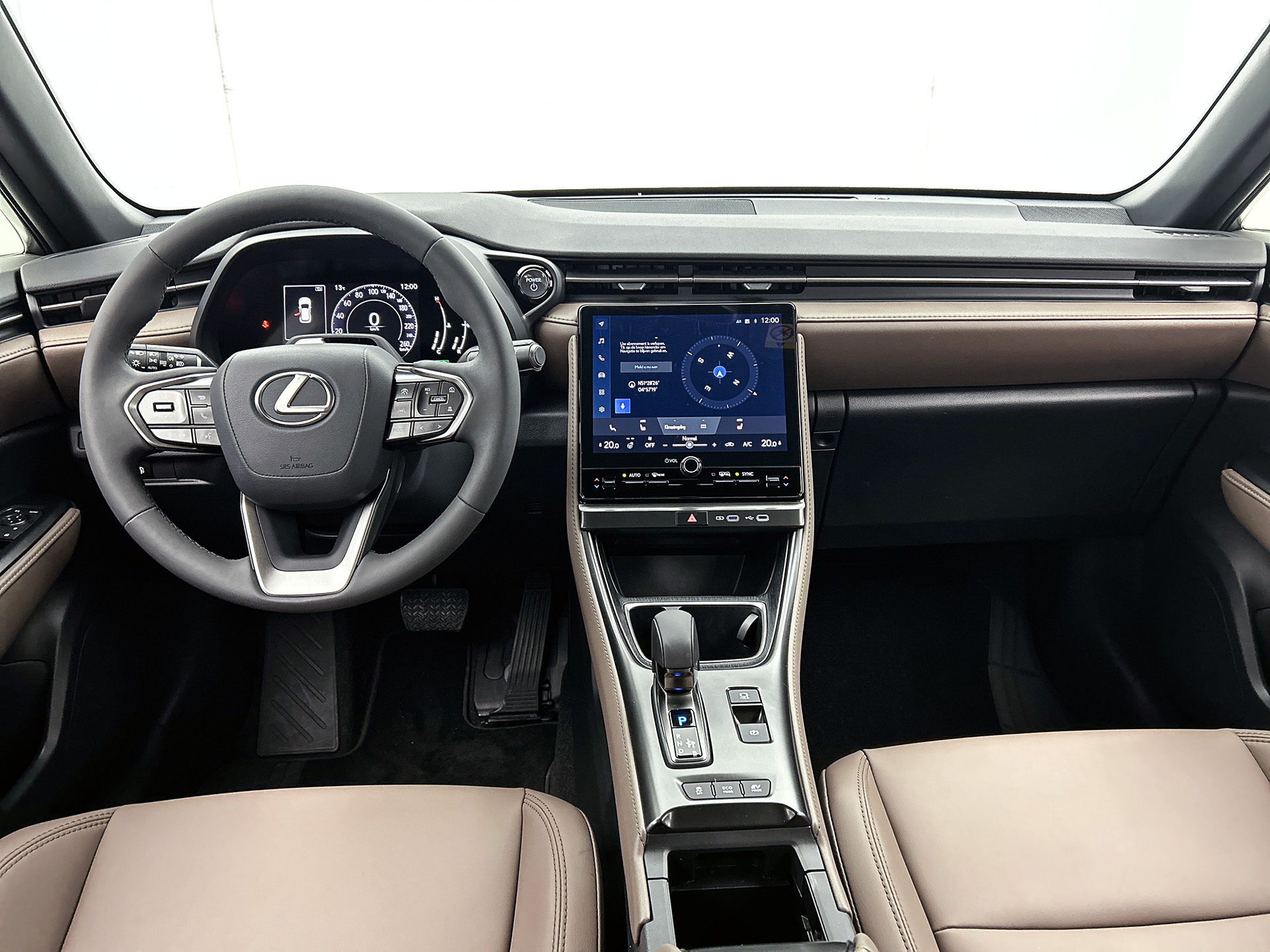 Foto van Lexus LBX