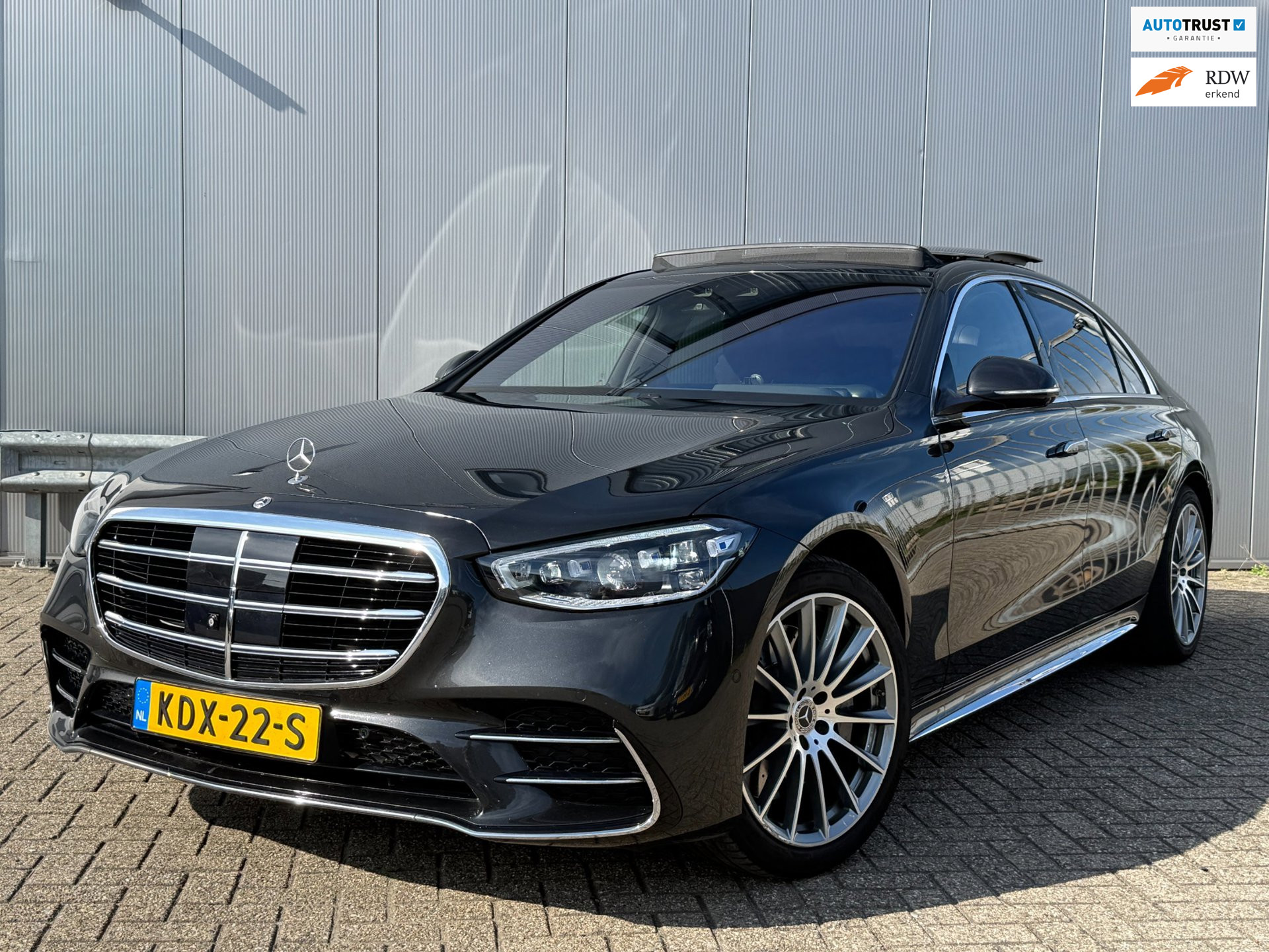 Mercedes-Benz S-klasse 580 e 4MATIC Lang AMG Line | Panoramadak | Luchtvering | Massagestoelen | Head-Up | BOMVOL!! 2023 - voorkant