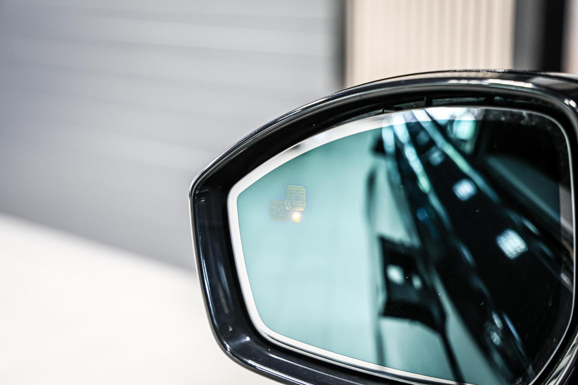 Foto van Land Rover Range Rover Velar