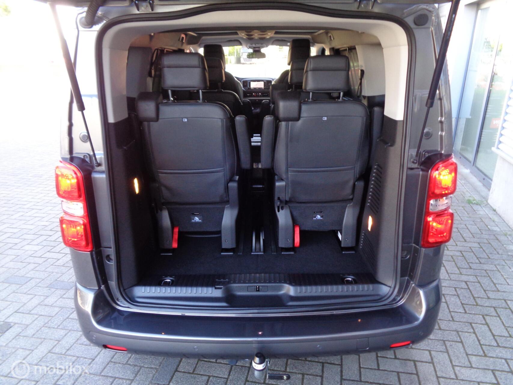 Foto van Opel Zafira Life