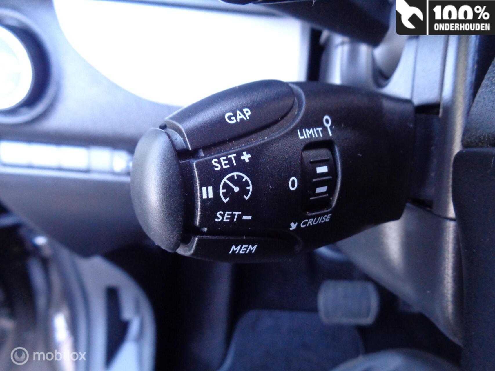Foto van Opel Zafira Life