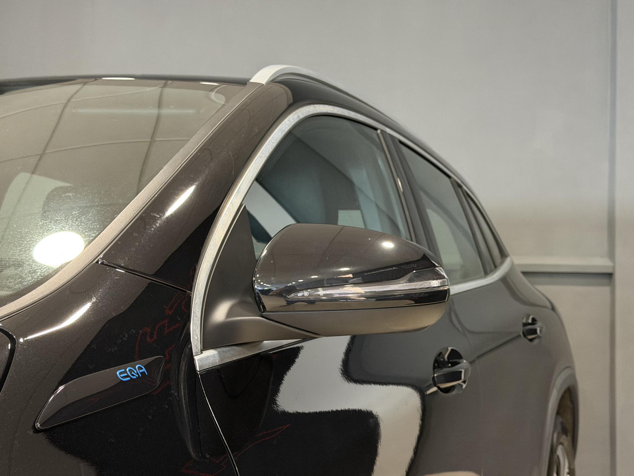 Foto van Mercedes-Benz Eqa