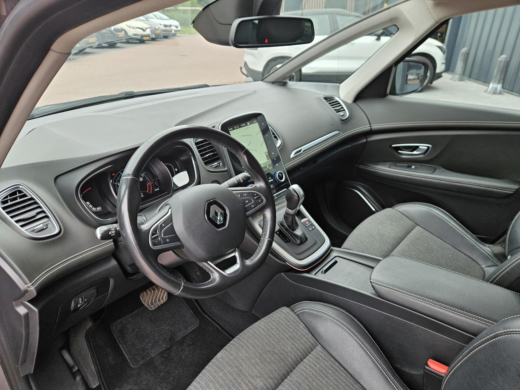 Foto van Renault Grand Scenic