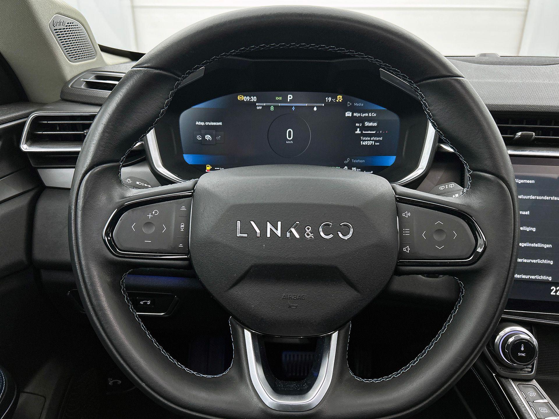 Foto van LYNK & Co 01