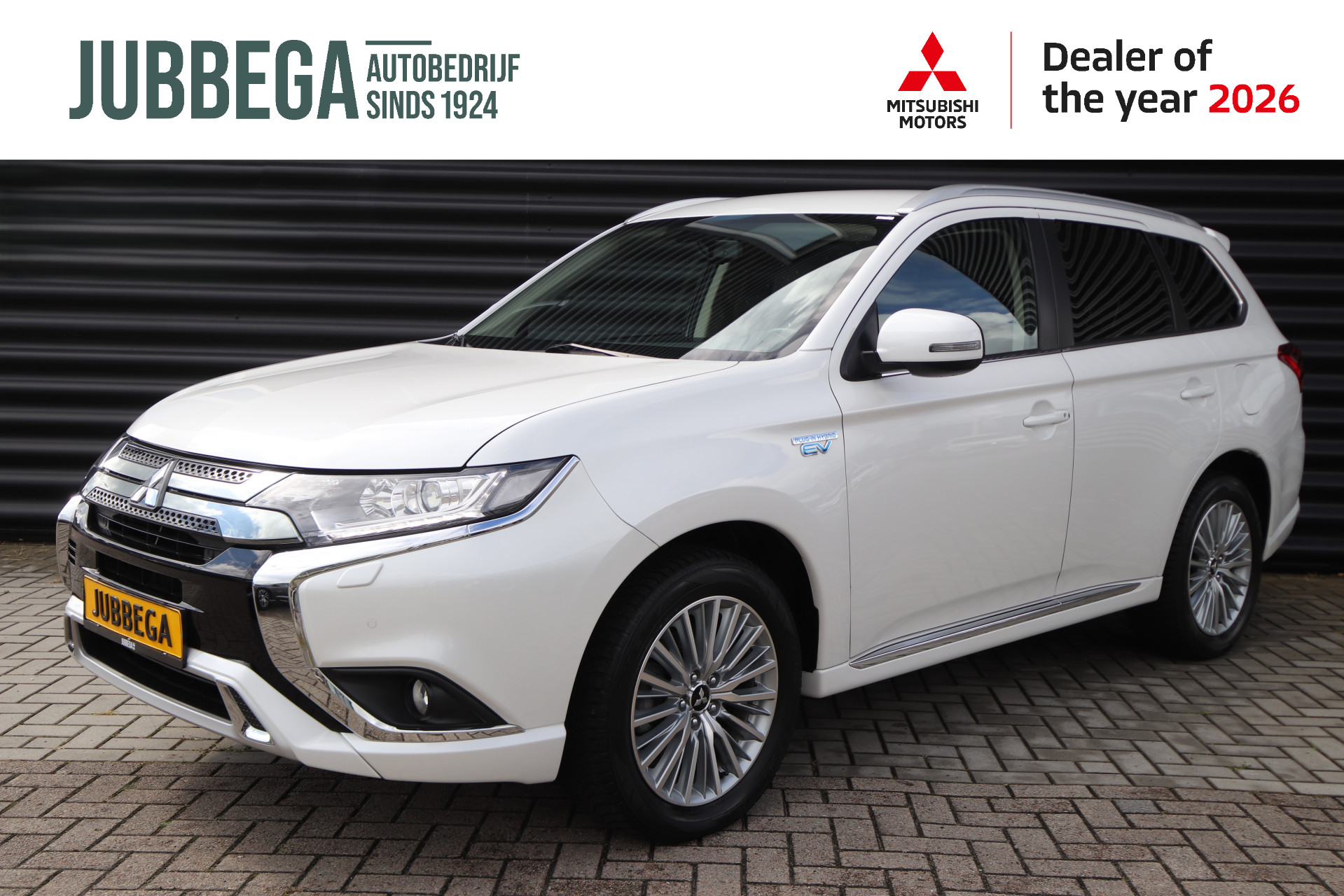 Mitsubishi Outlander 2.4 PHEV Intense 2021 - voorkant