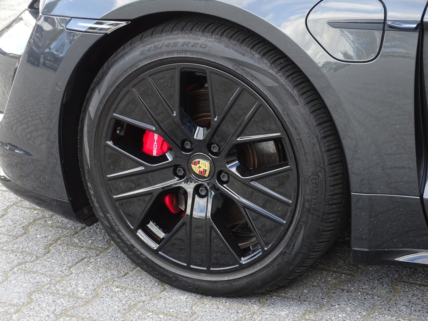 Foto van Porsche Taycan
