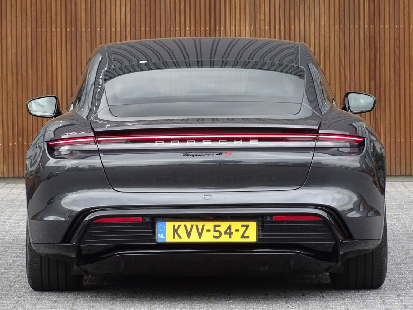 Foto van Porsche Taycan