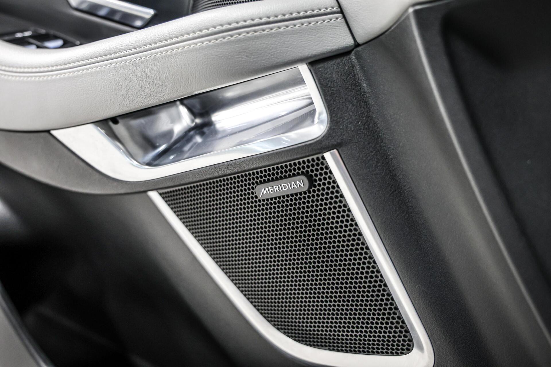 Foto van Jaguar E-pace