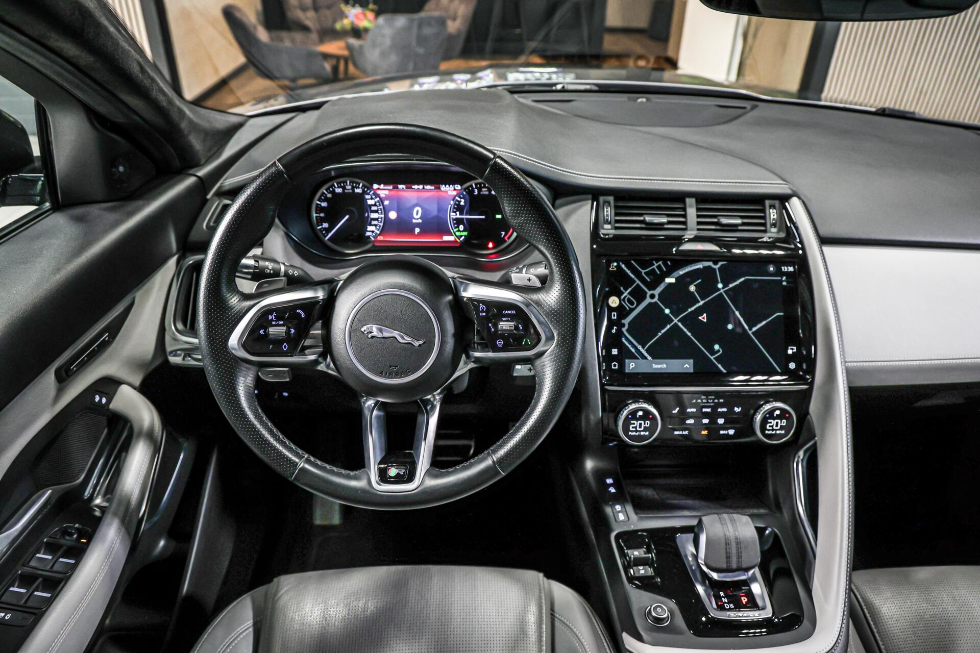 Foto van Jaguar E-pace