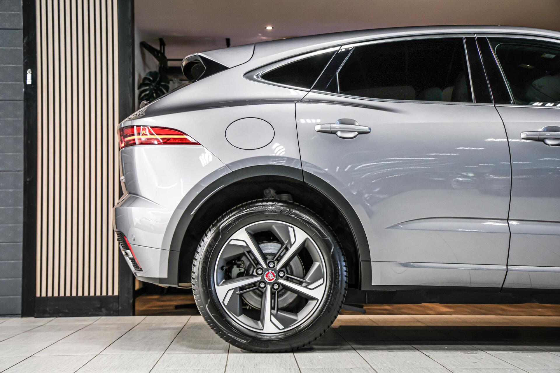 Foto van Jaguar E-pace