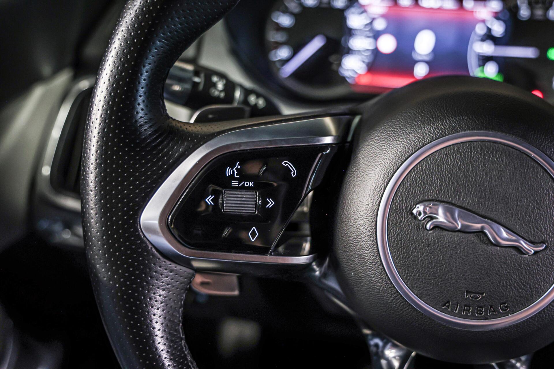 Foto van Jaguar E-pace