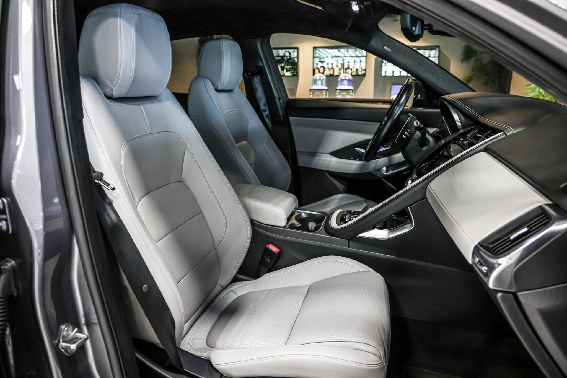 Foto van Jaguar E-pace