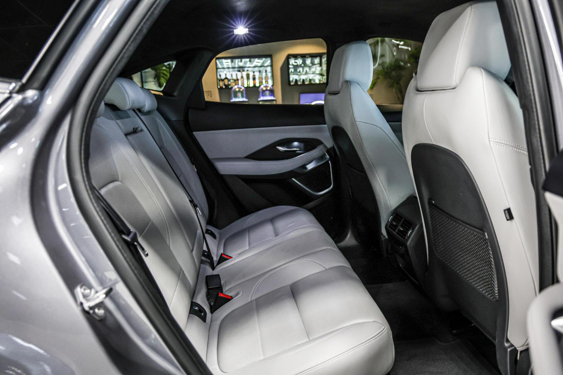 Foto van Jaguar E-pace