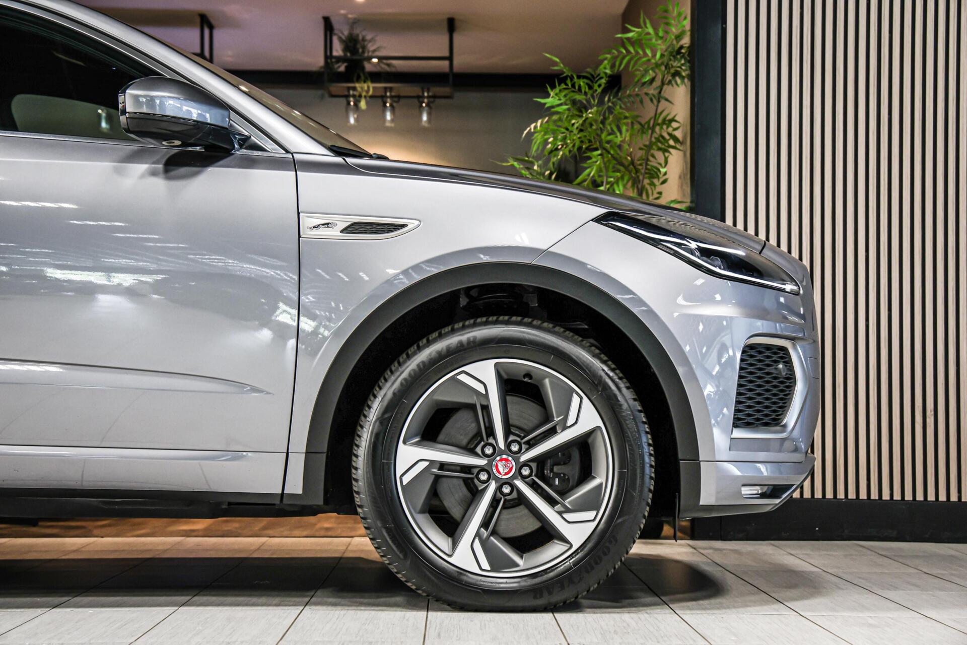 Foto van Jaguar E-pace