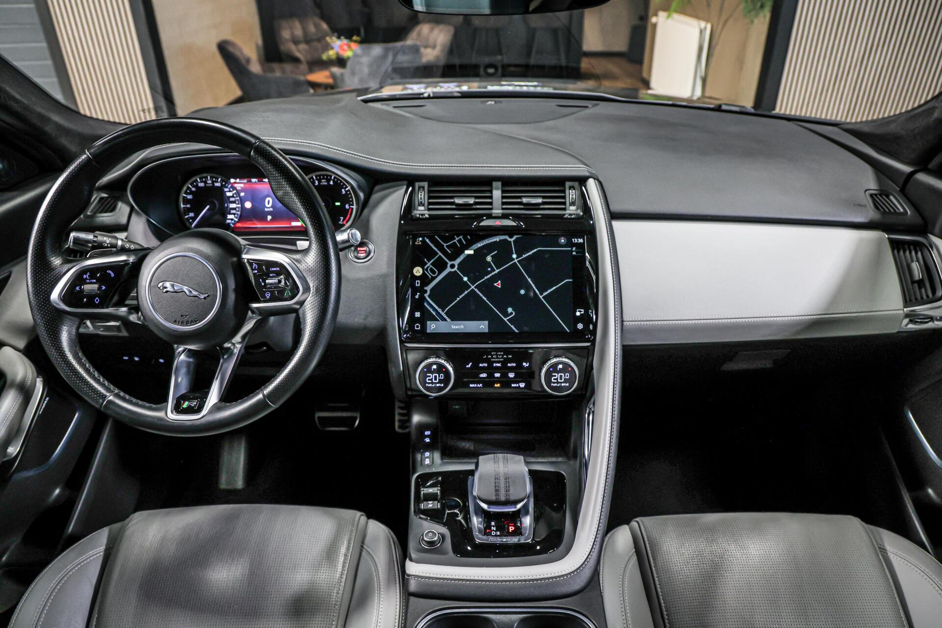 Foto van Jaguar E-pace