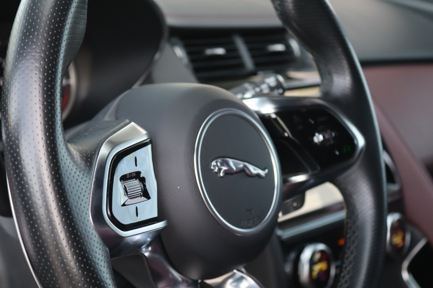 Foto van Jaguar E-pace