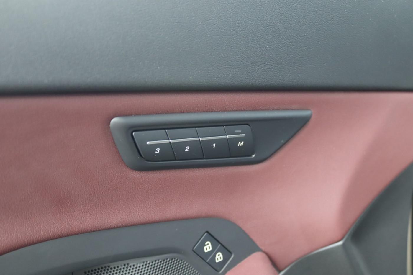 Foto van Jaguar E-pace