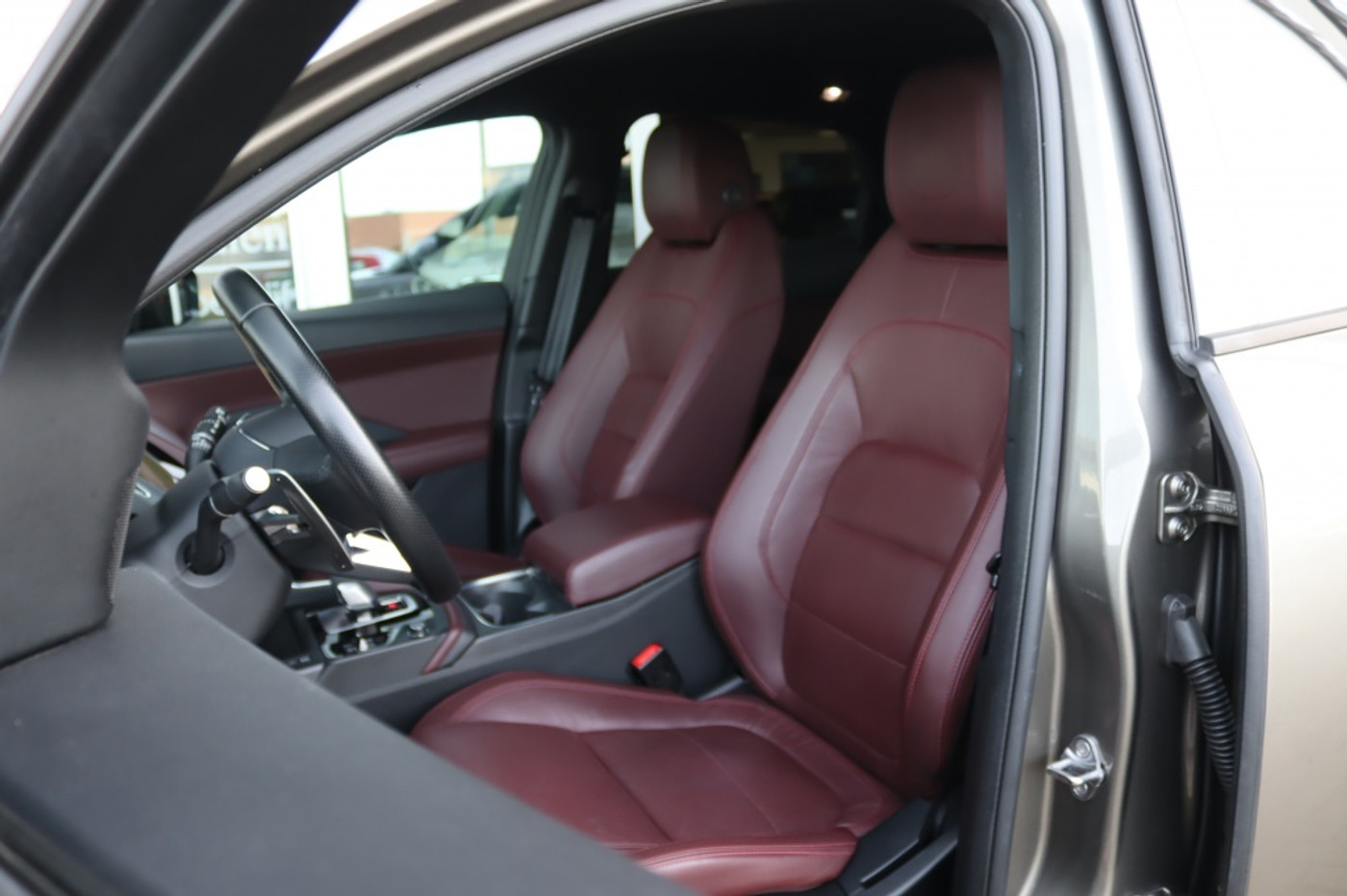 Foto van Jaguar E-pace