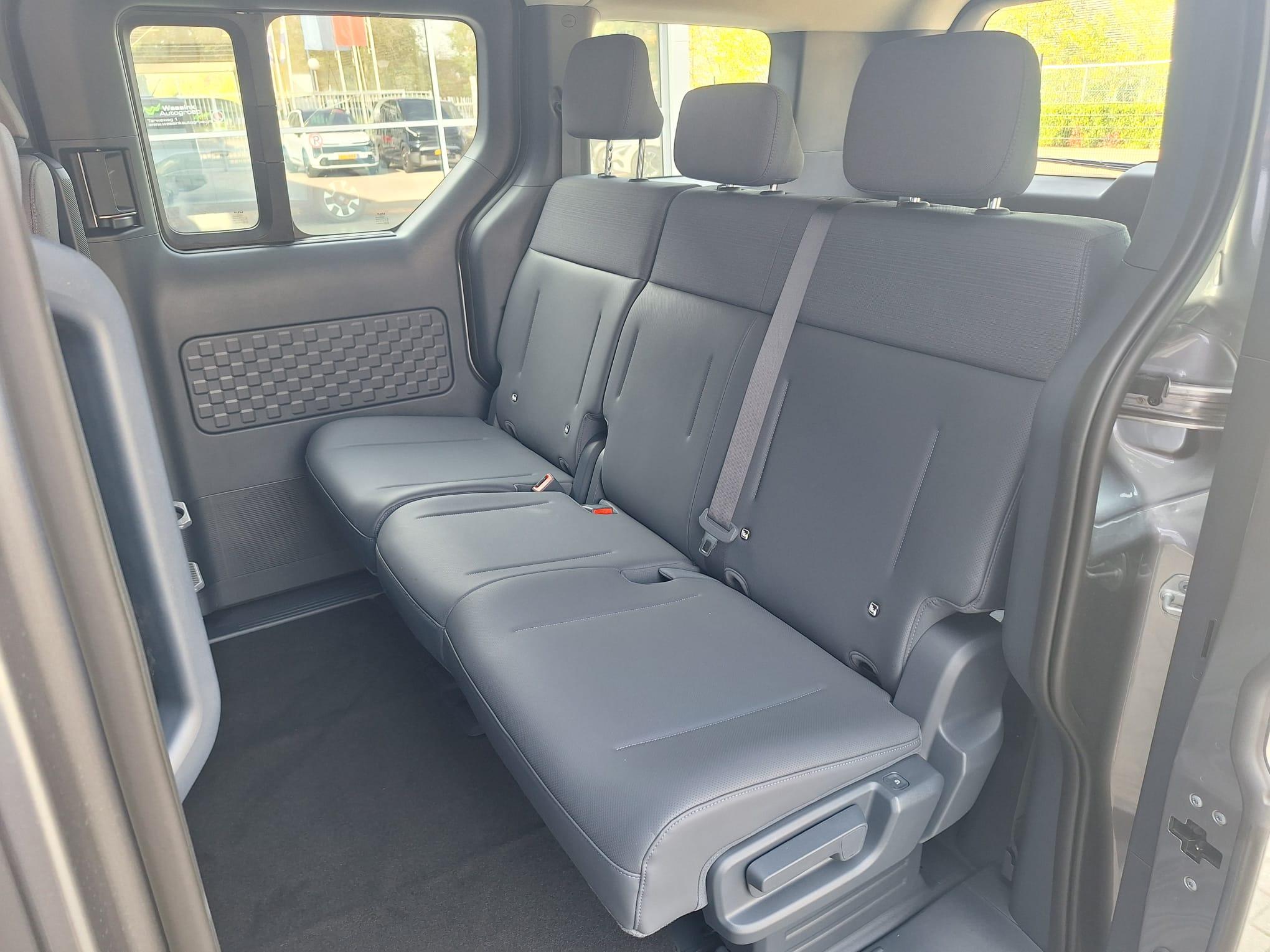 Foto van Kia Pv5 Passenger