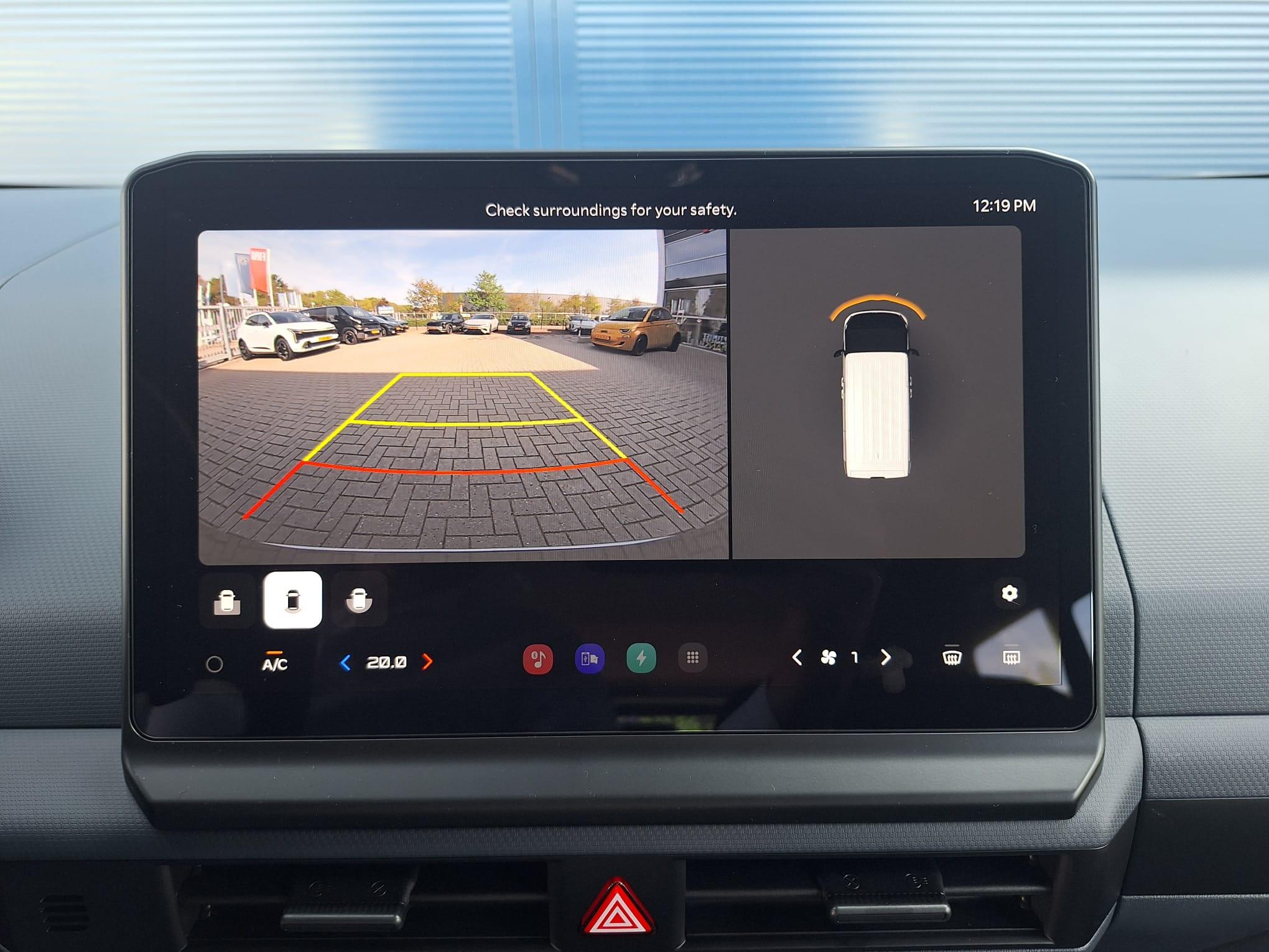 Foto van Kia Pv5 Passenger