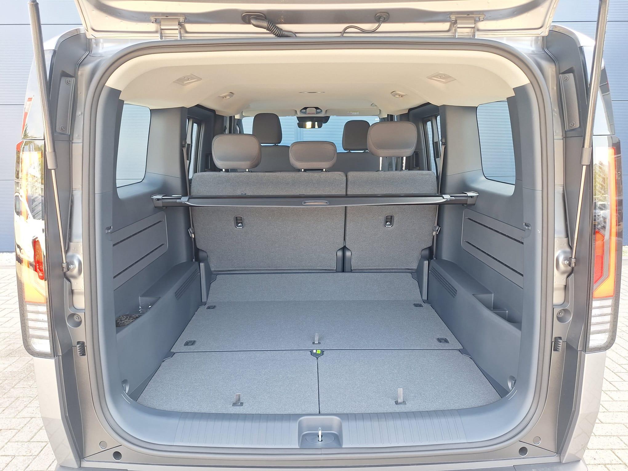 Foto van Kia Pv5 Passenger