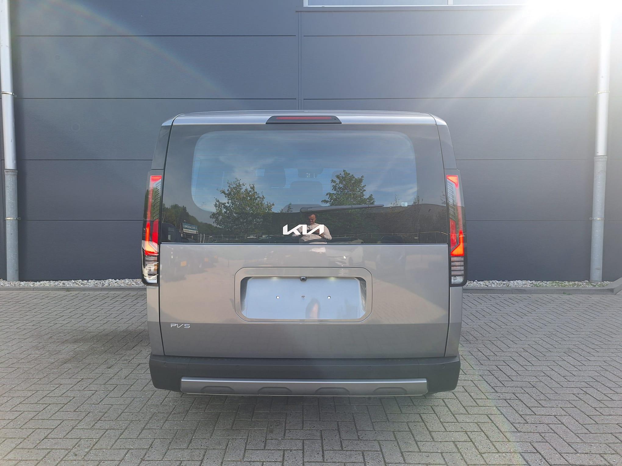 Foto van Kia Pv5 Passenger