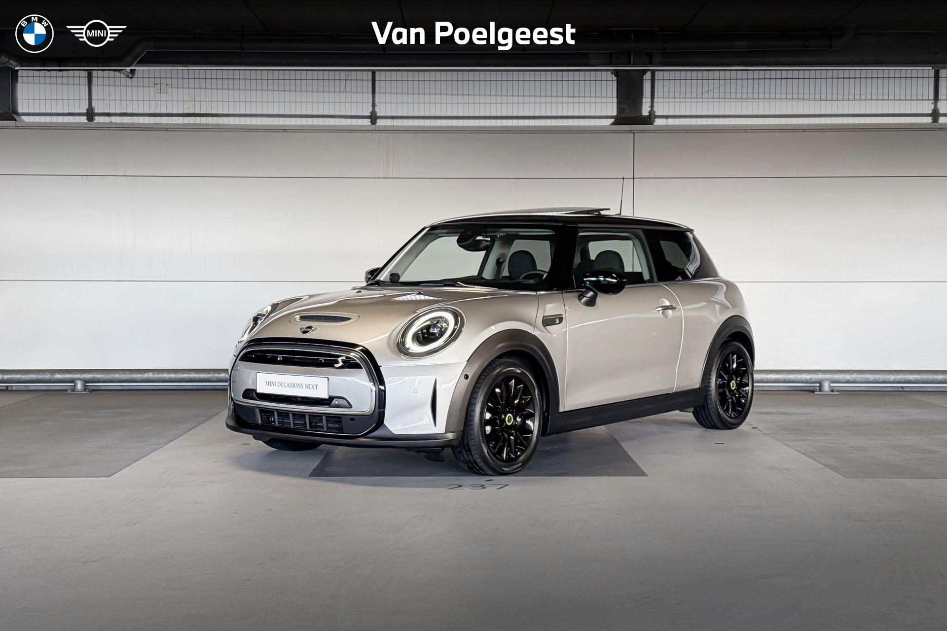 Mini Electric Classic 33 kWh 2023 - voorkant