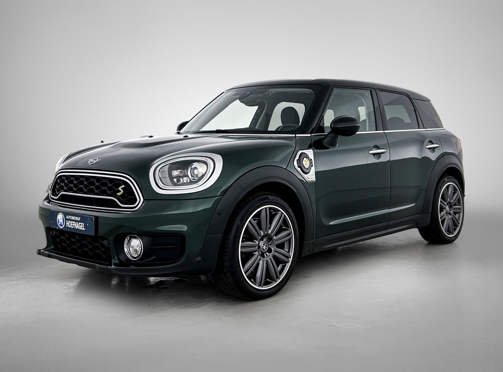 Mini Countryman 1.5 Cooper S E ALL4 Chili | Camera | Stoelverwarming | Memory Stoelen | 2018 - voorkant