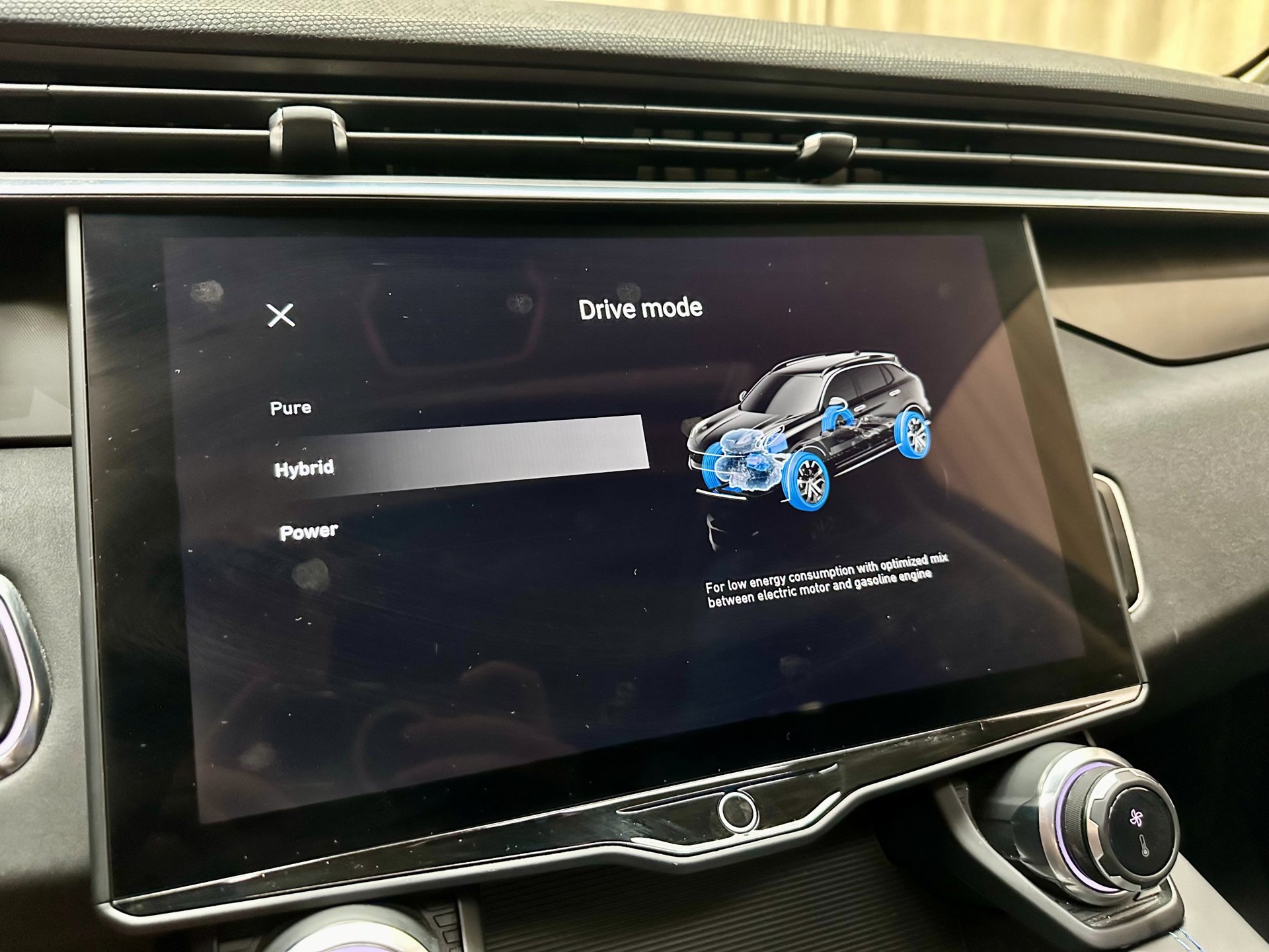 Foto van LYNK & Co 01