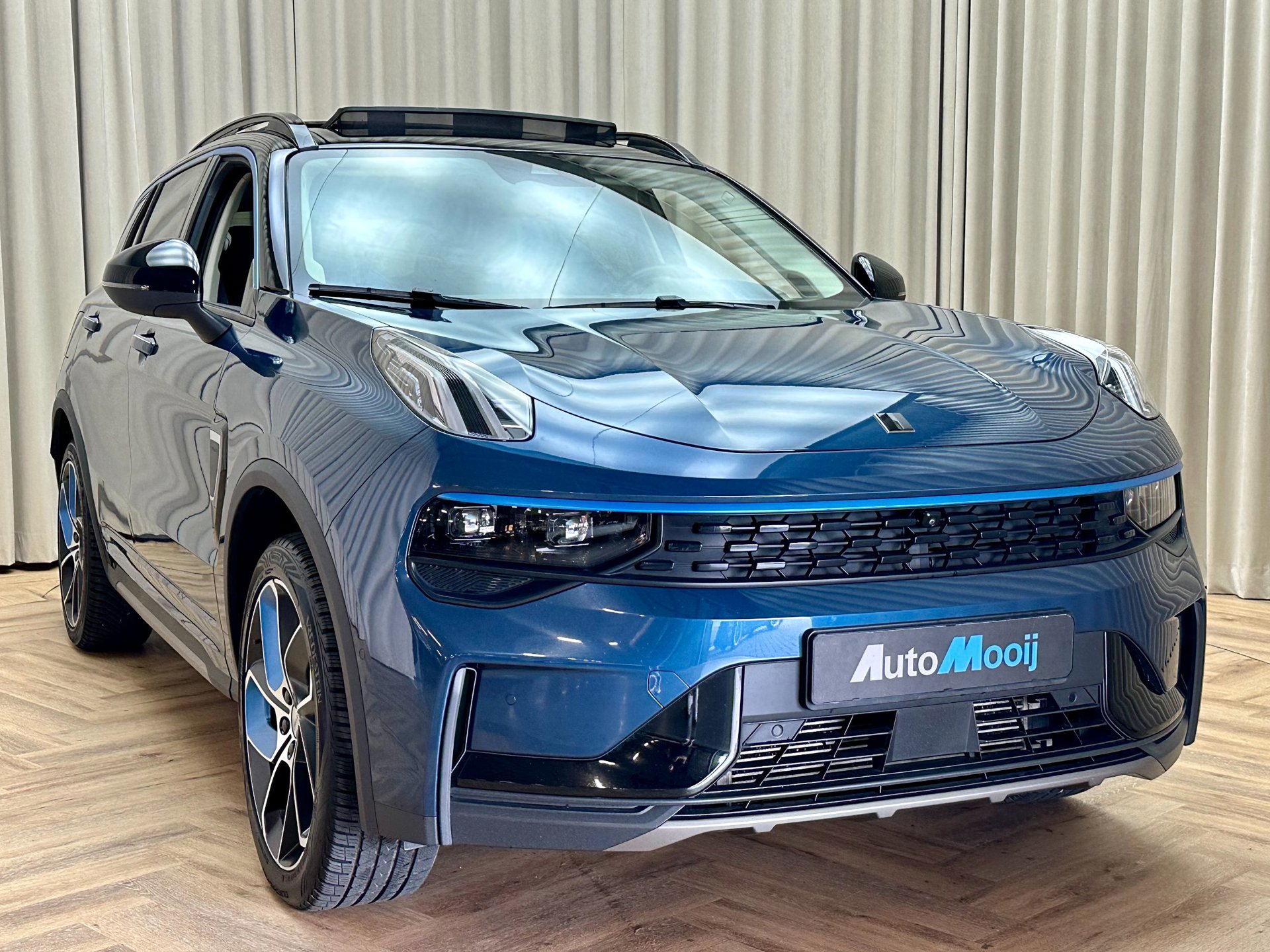 Foto van LYNK & Co 01