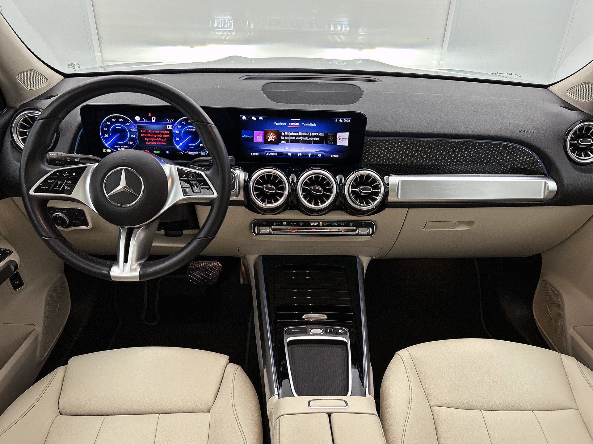 Foto van Mercedes-Benz Eqb