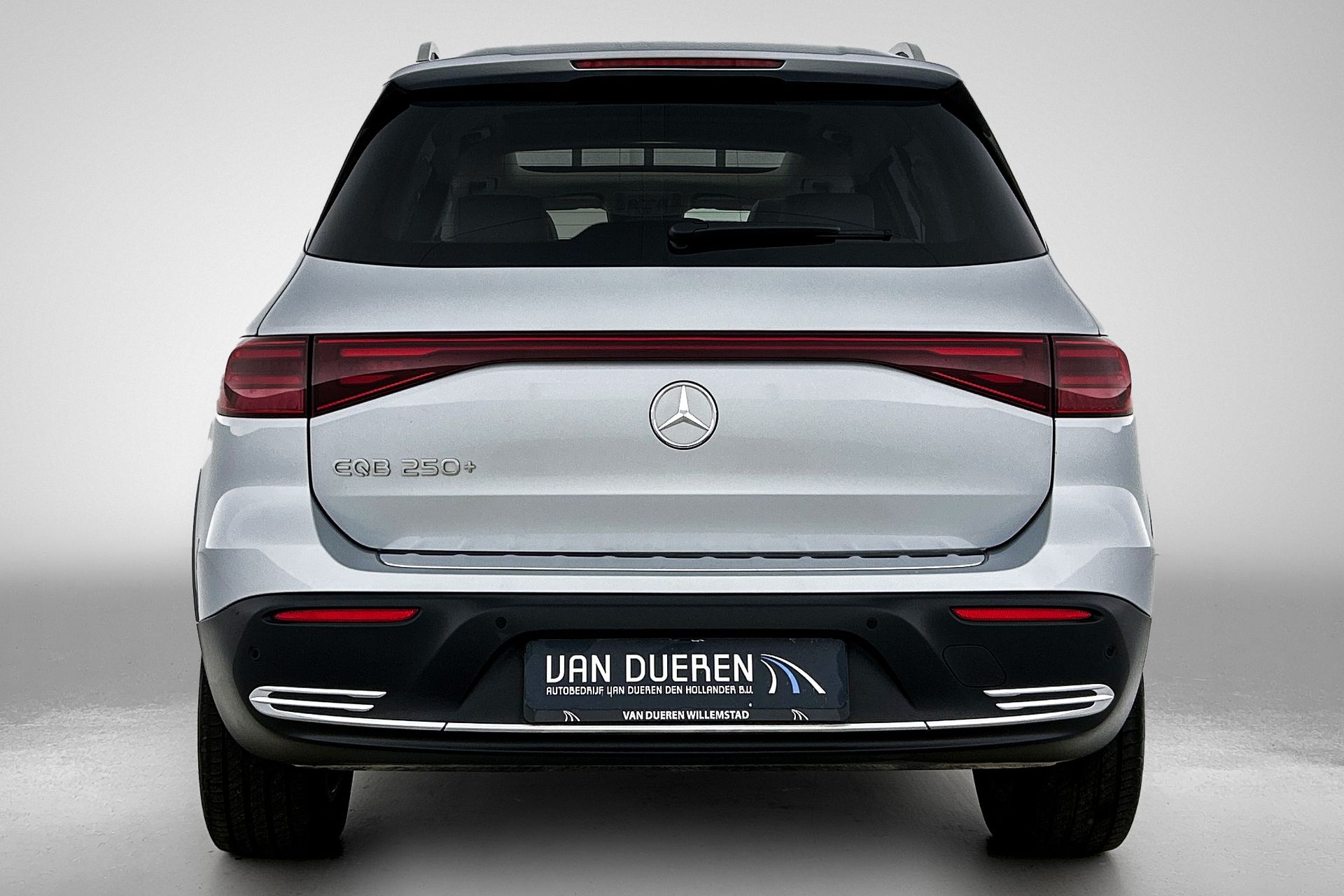 Foto van Mercedes-Benz Eqb