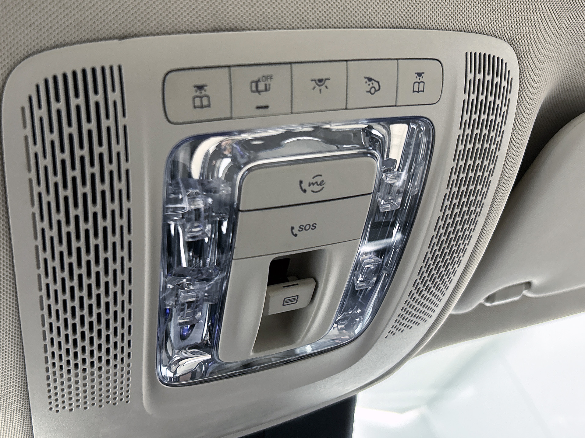 Foto van Mercedes-Benz Eqb