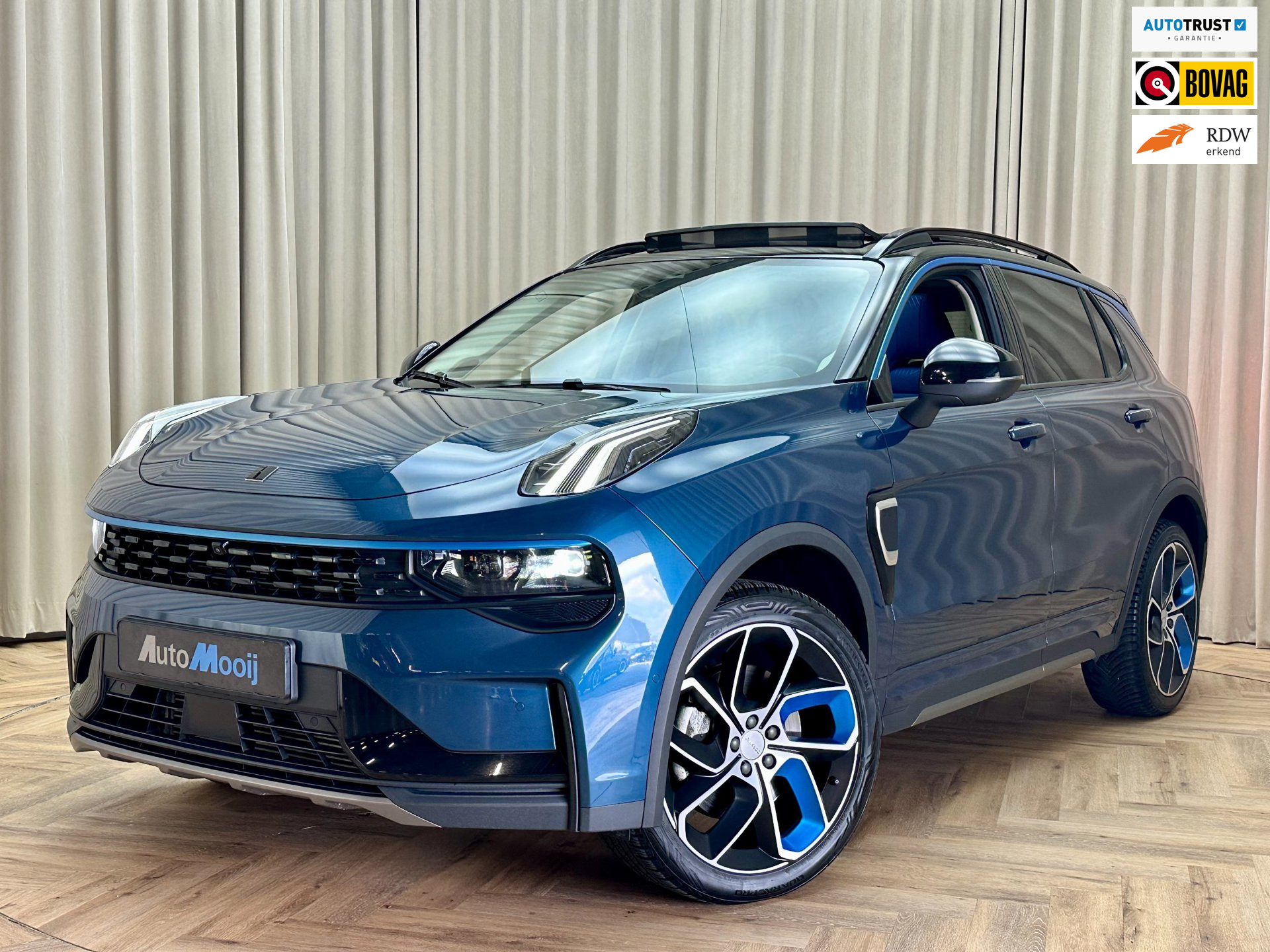 LYNK & Co 01 1.5 Hybride | 261 PK |Panoramadak| Infinity Sound | Adaptive Cruise | Memory Seat | Apple Carplay 2023 - voorkant