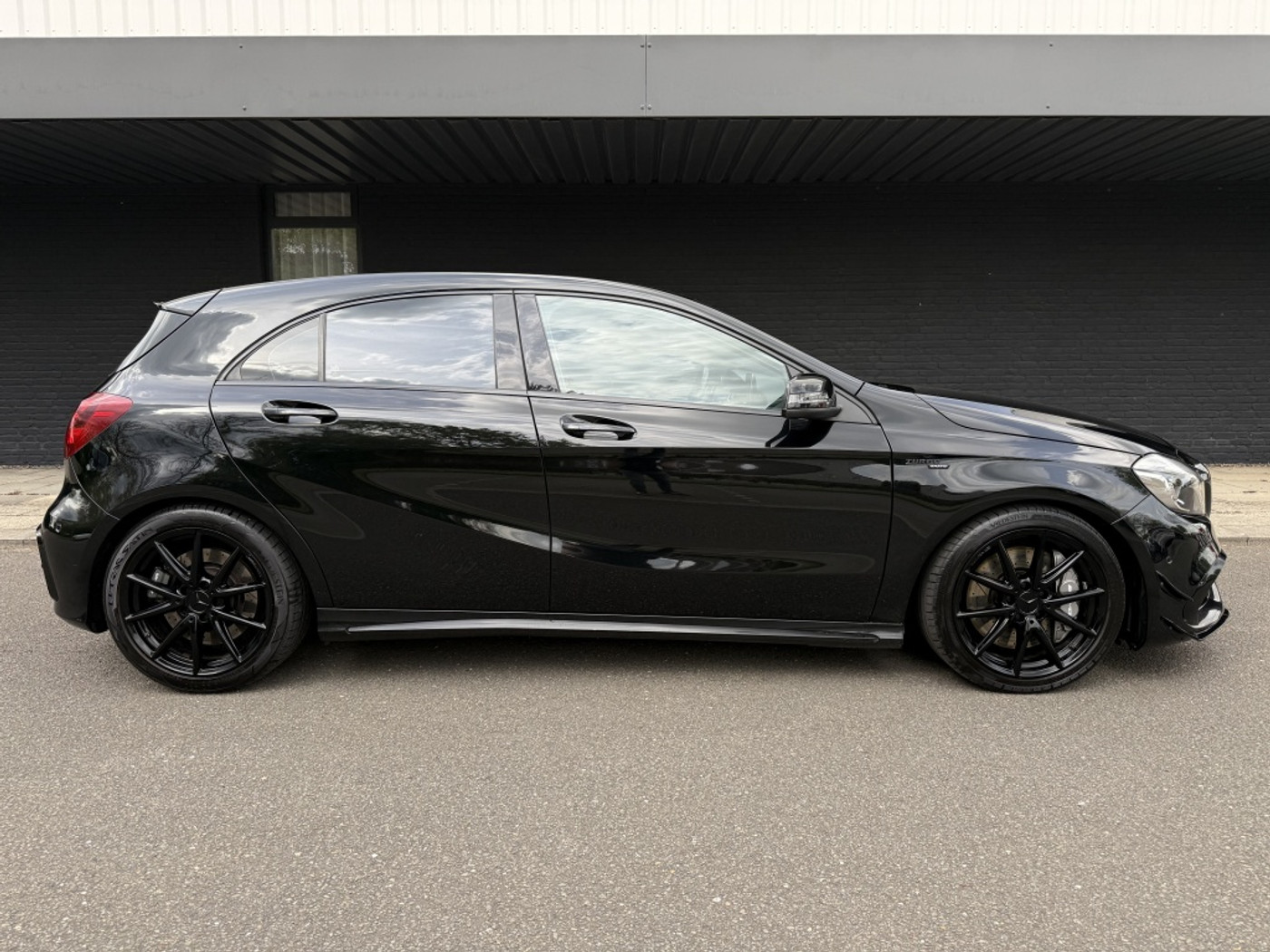 Foto van Mercedes-Benz AMG A 45