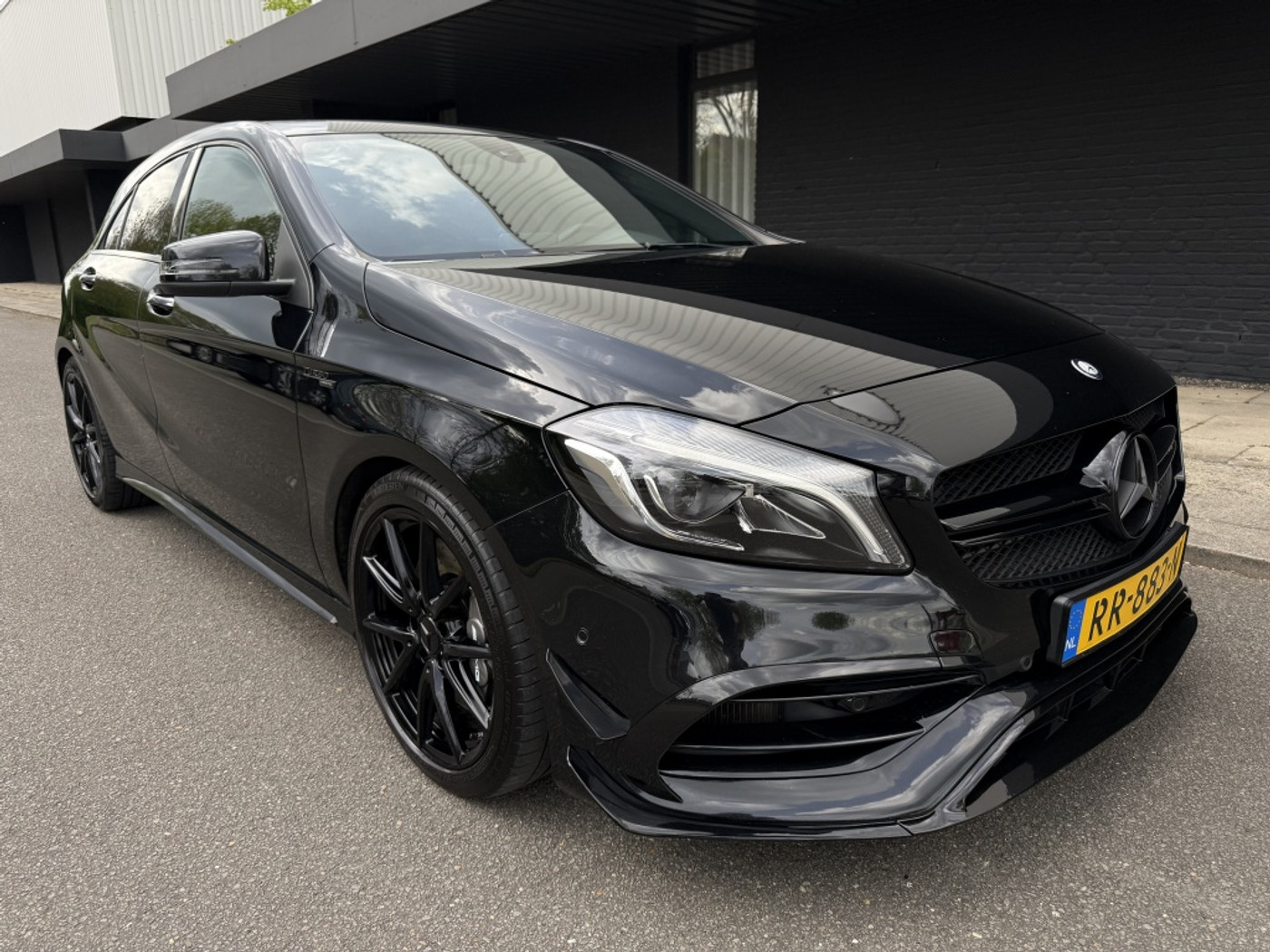 Foto van Mercedes-Benz AMG A 45